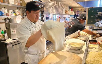 Knead to Know: Discover optimal stretching techniques for your pizza dough