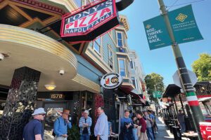 Tony's Pizza Napoletana, 2022 Pizza Today Pizzeria of the Year, line of customers