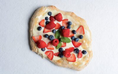 Berries on Pizza: Taste of Summer
