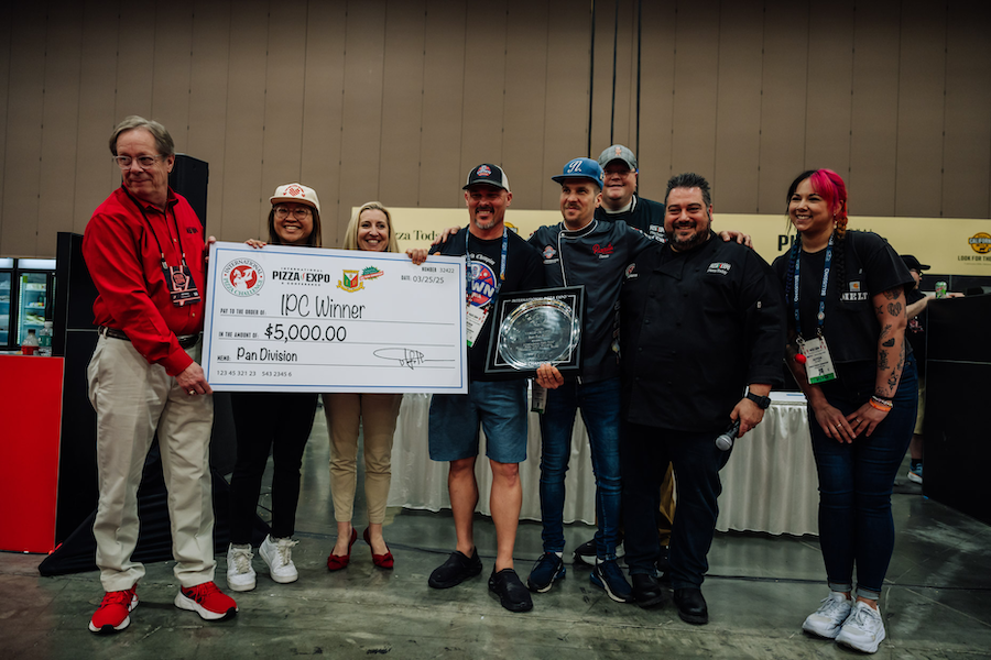 Ryan Ososky, DTown Pizzeria in LA, wins the Pan Division at the International Pizza Challenge during Pizza Expo in Las Vegas.