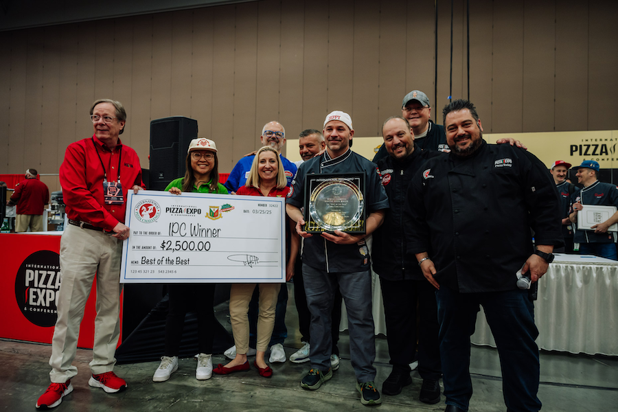 Tony Cerimele wins Best of the Best at the 2025 International Pizza Challenge at Pizza Expo in Las Vegas