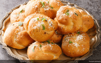 Breadsticks and Garlic Knots | Prelude to a Pizza