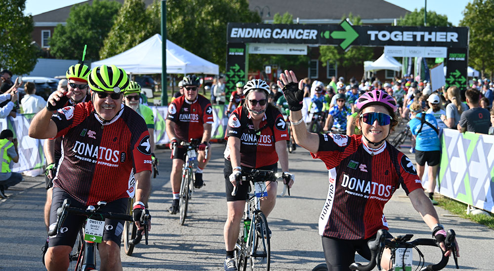 Image of Donatos Pizza's Powered by Pepperoni cycling team riding for Pelotonia to raise funds for cancer research.