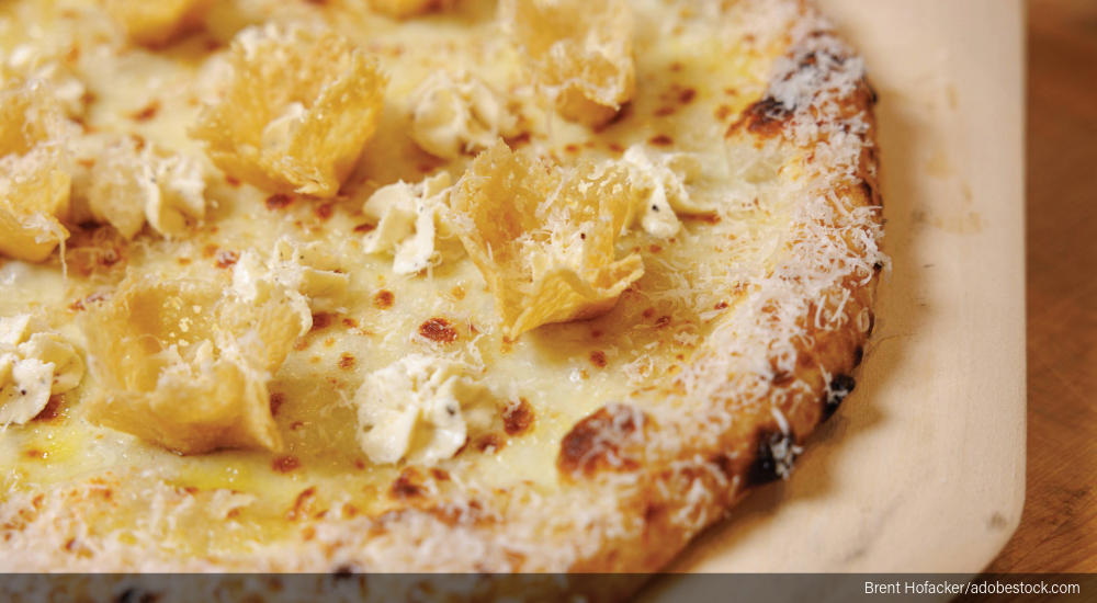 cheese pizza, parmesan crisps