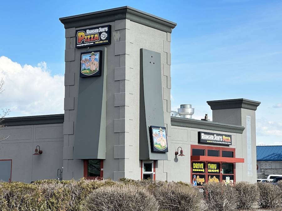 pizzeria building, pizzeria signage, pizzeria exterior, pizza merchandise, Ranger Joe's Pizza, Kalispell Montana, pizza place in Montana